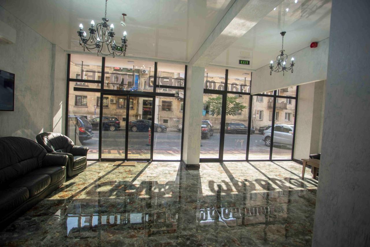 Hotel Lord Batumi Kültér fotó