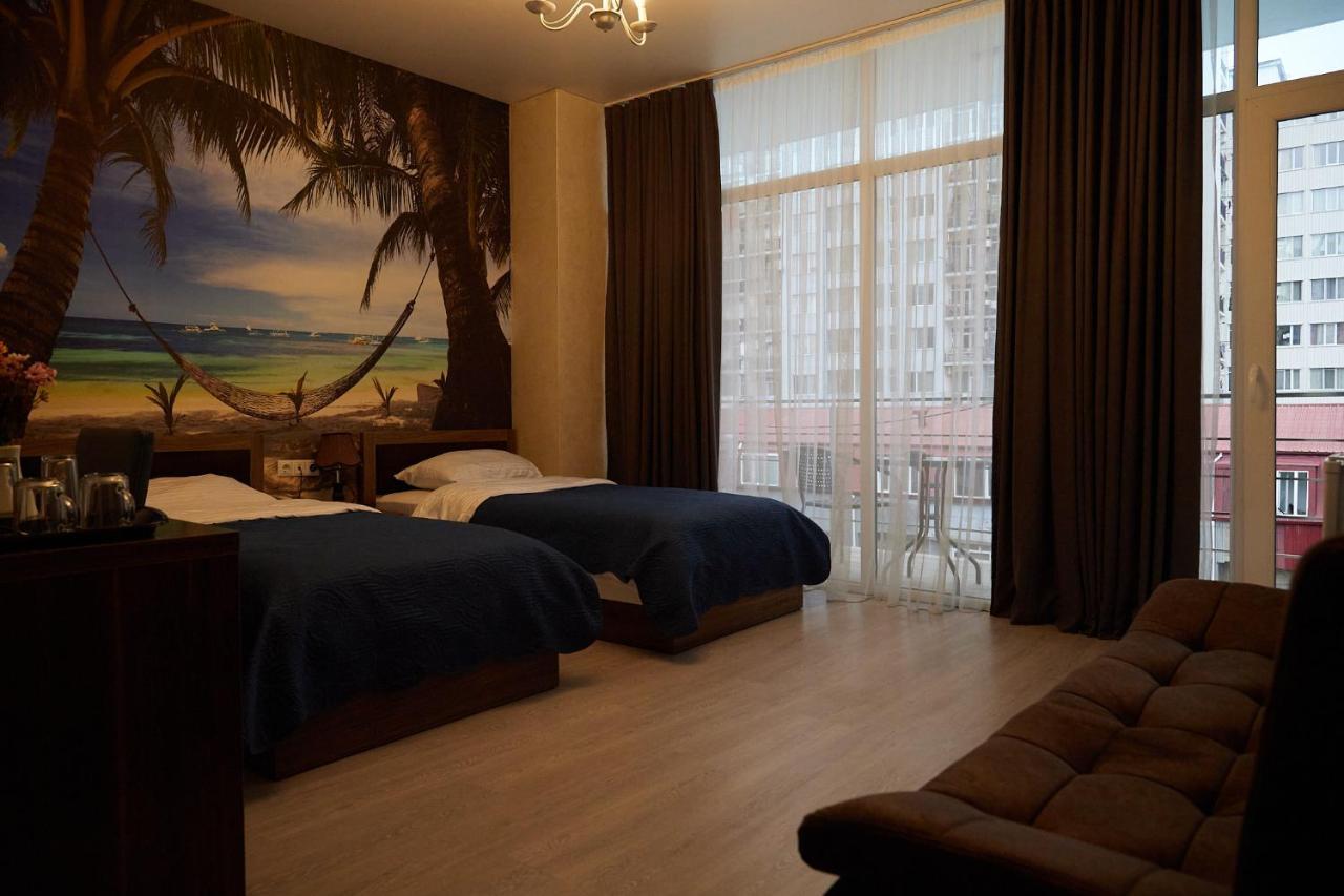 Hotel Lord Batumi Kültér fotó