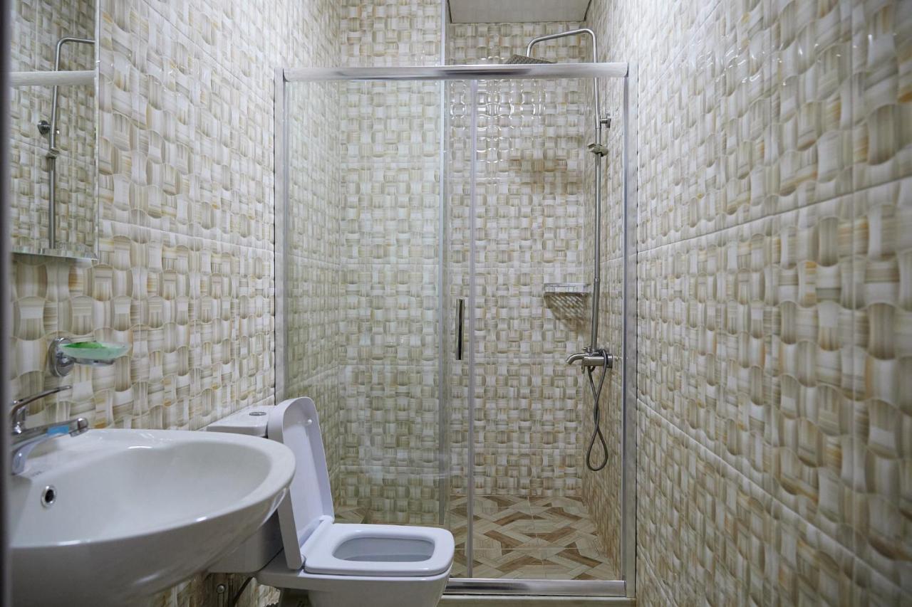 Hotel Lord Batumi Kültér fotó