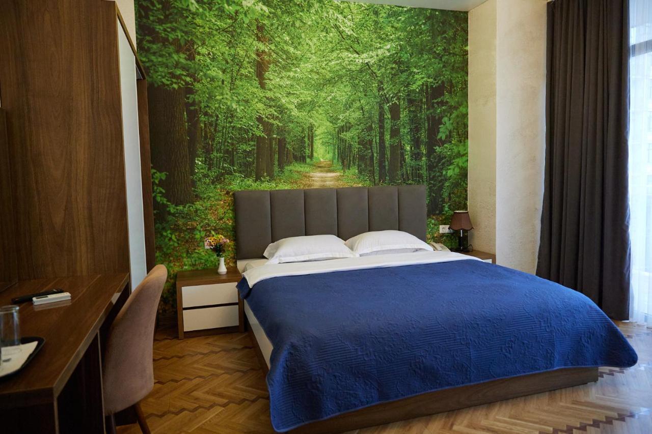 Hotel Lord Batumi Kültér fotó