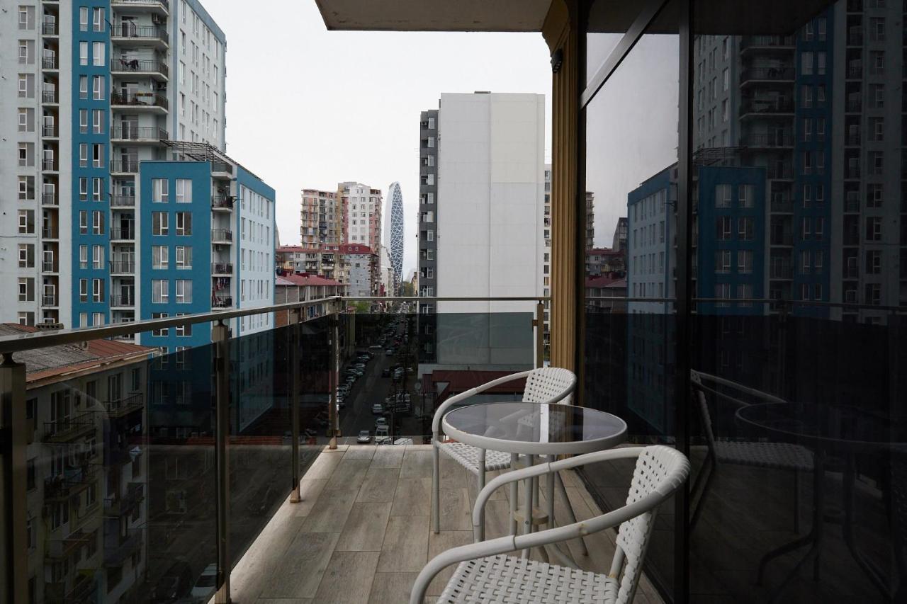 Hotel Lord Batumi Kültér fotó