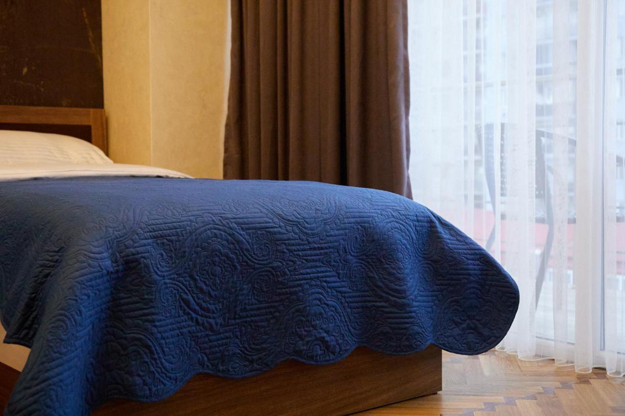 Hotel Lord Batumi Kültér fotó