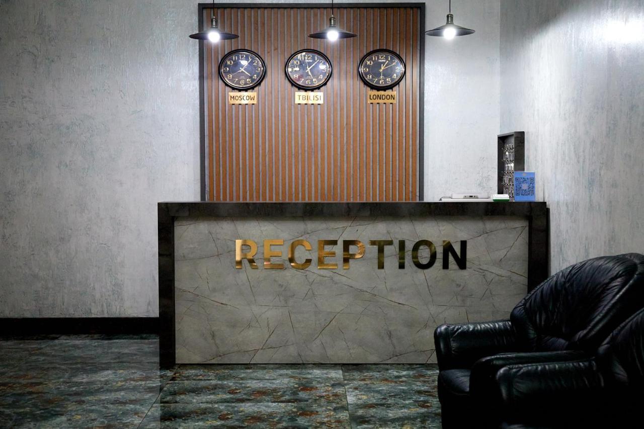 Hotel Lord Batumi Kültér fotó